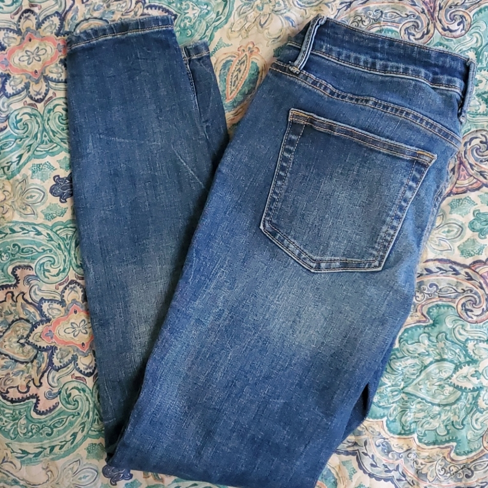 Distressed Skinny Jeans
